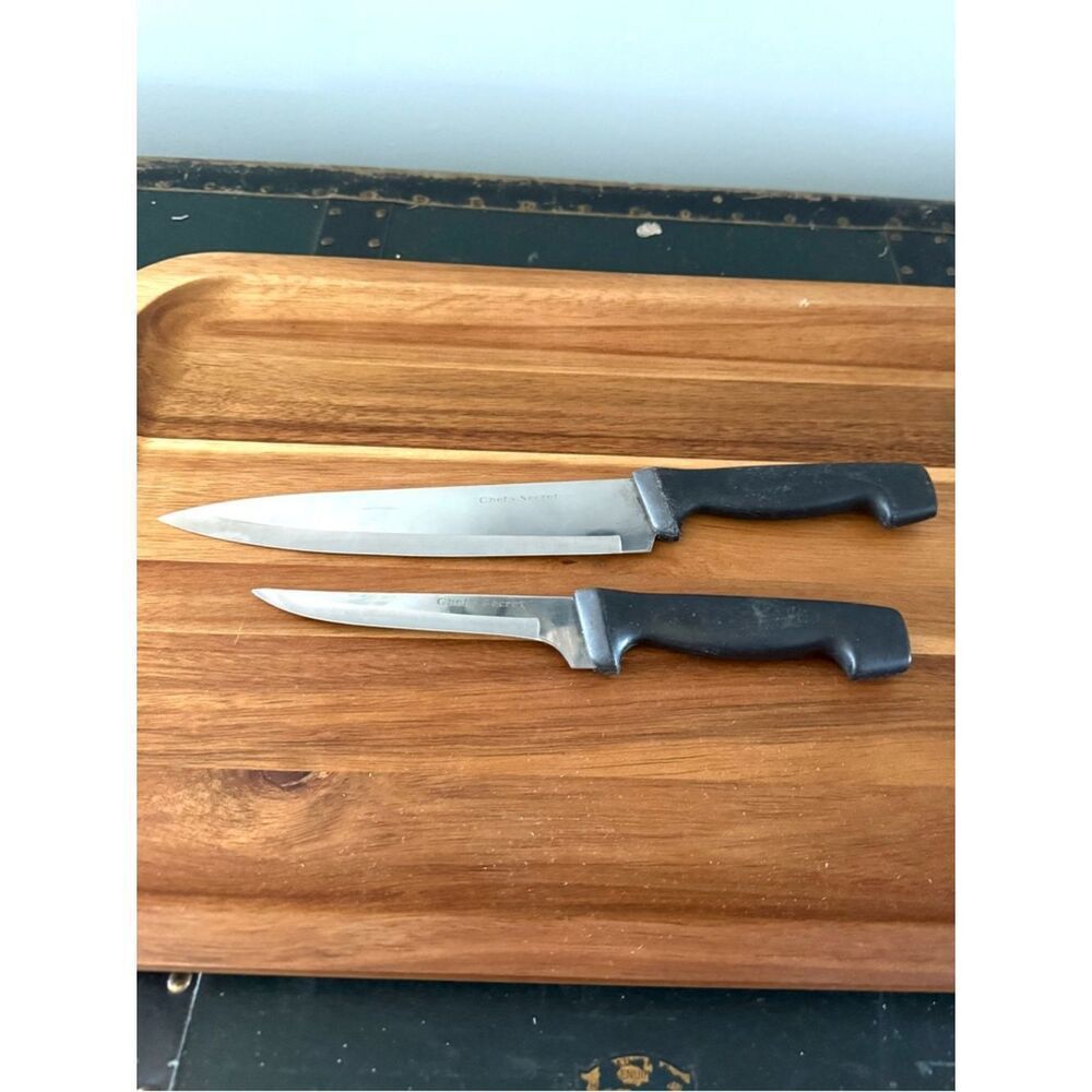 Chef's Secret Kitchen and Carving Knife in Good Condition 2 Knives